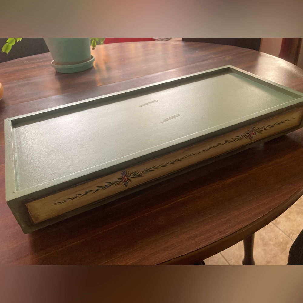 Hand-painted wood tray with handles - Picture 6 of 6
